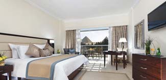Deluxe Room at Cairo Pyramids Hotel in Cairo